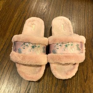 Vionic Slippers Size 9